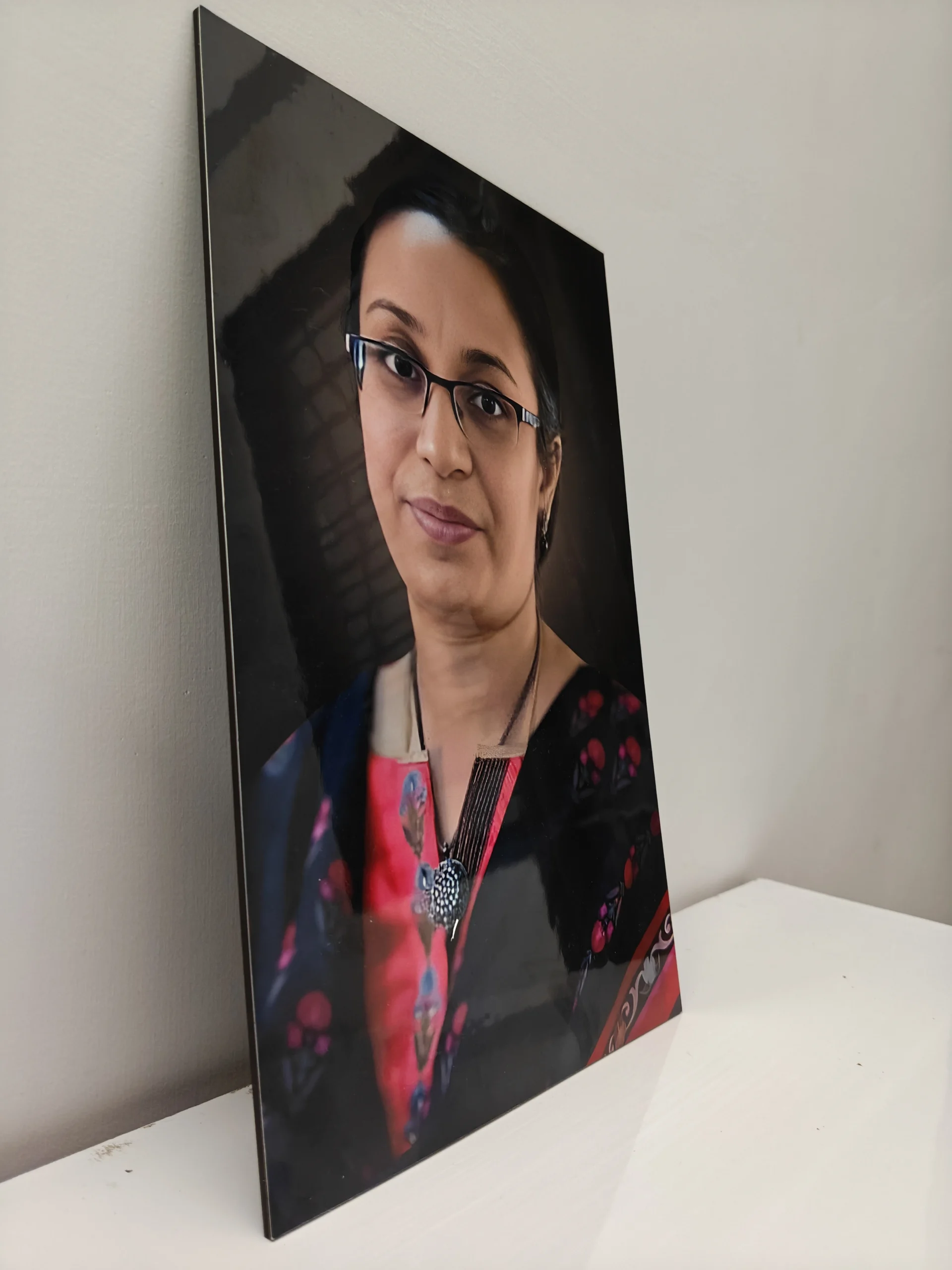 Borderless Glossy Photo Frame